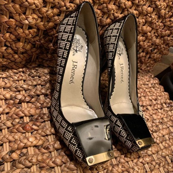 J Renee heels in EUC size 5.5 - Picture 2 of 4